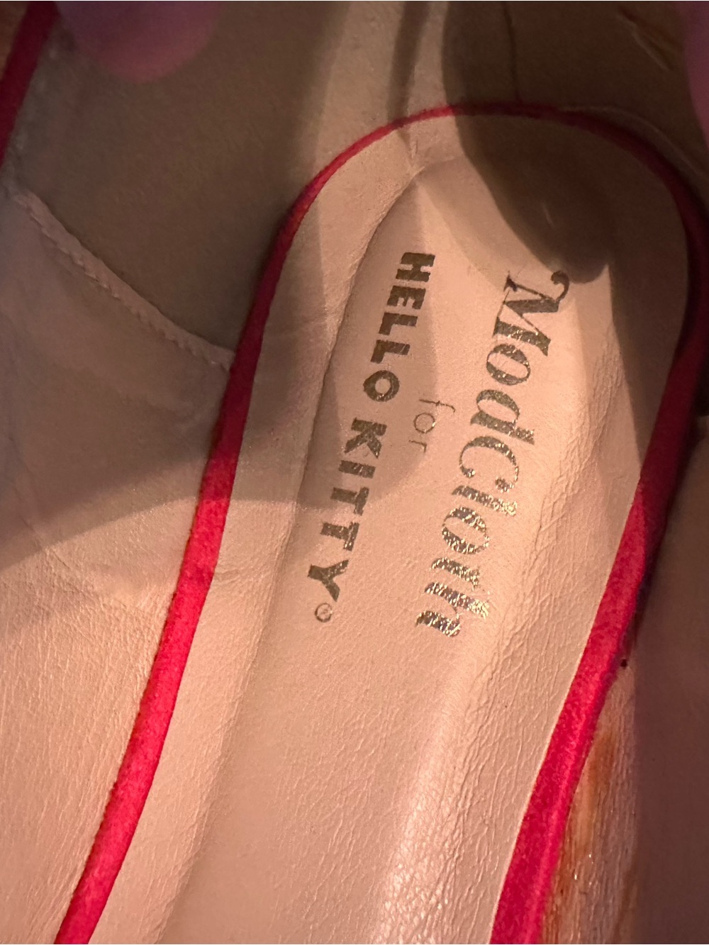 ModCloth x Hello Kitty Red Embroidered Flats WITH BOX (2018) - Picture 4 of 9